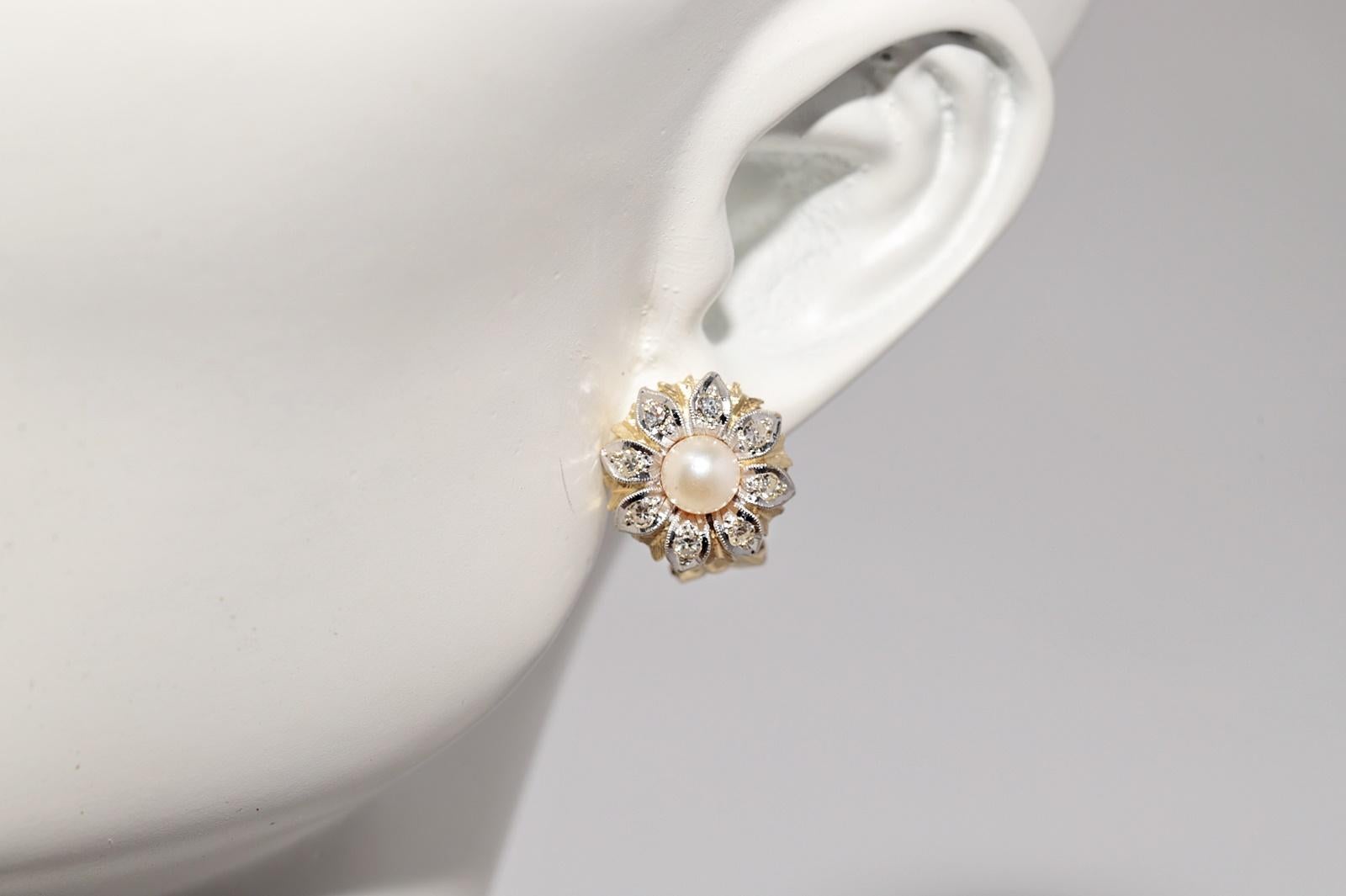 Boucles d'oreilles anciennes des années 1900 en or 14 carats décorées de diamants naturels et de perles en vente 9