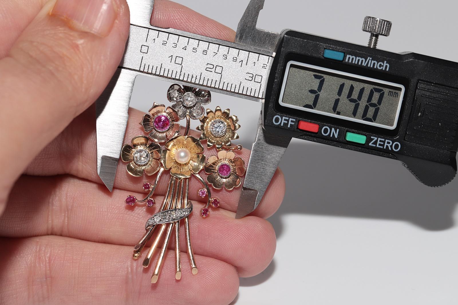 Victorian Antique Circa 1900s 14k Gold Natural Diamond And Ruby Decorated Flowers Brooch For Sale