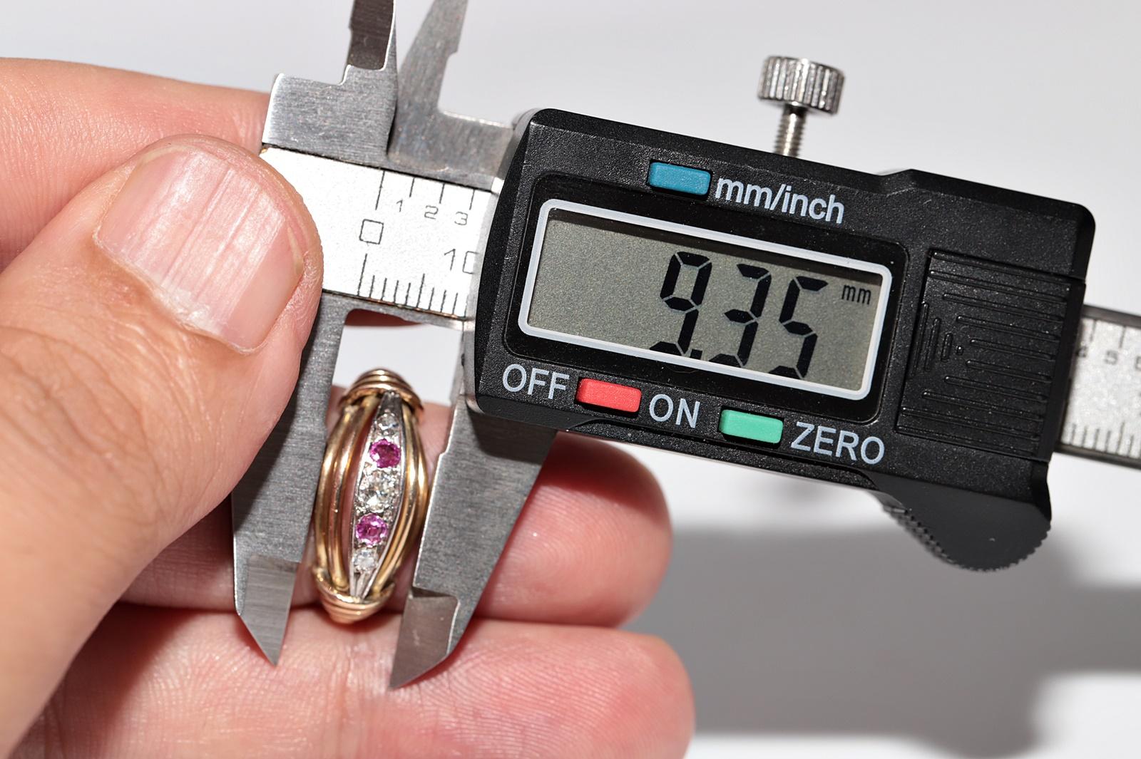 Anello antico CIRCA 1900 in oro 14k con diamanti naturali e rubini decorati in vendita 4