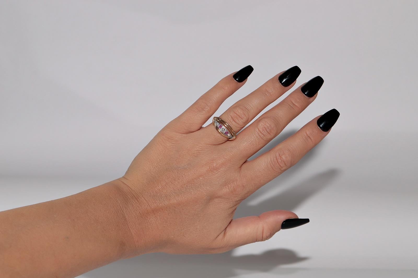 Anello antico CIRCA 1900 in oro 14k con diamanti naturali e rubini decorati in vendita 5