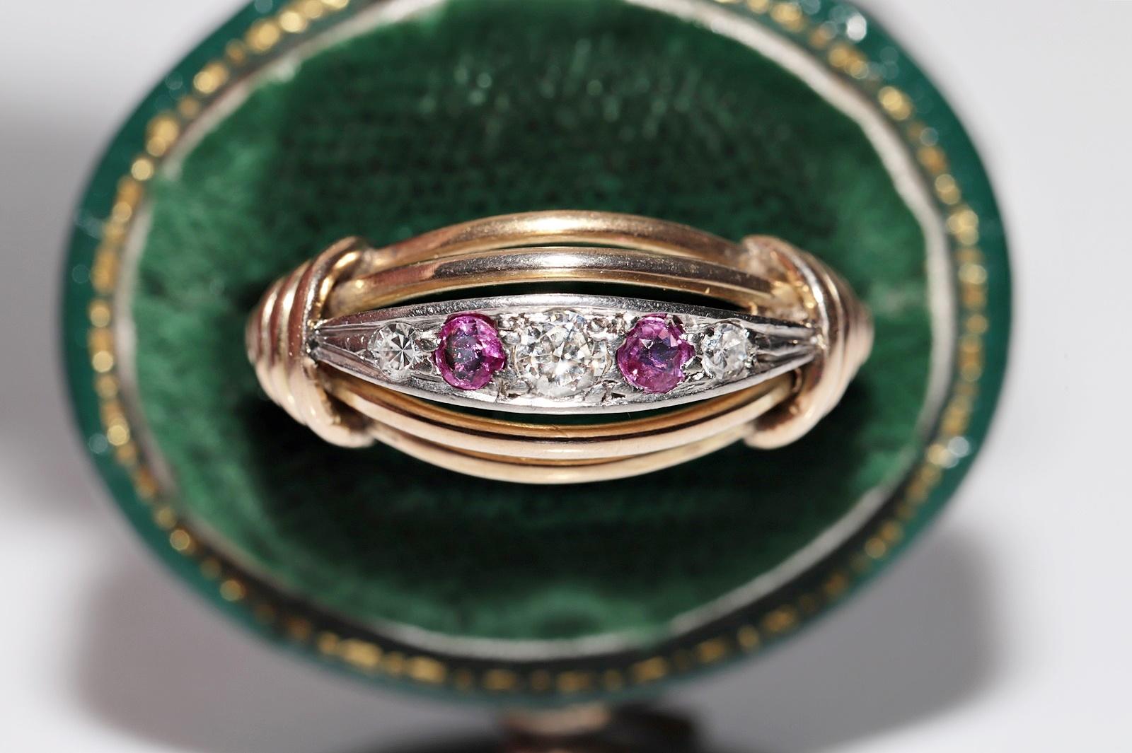 Bague ancienne des années 1900 en or 14 carats décorée de diamants naturels et de rubis en vente 10
