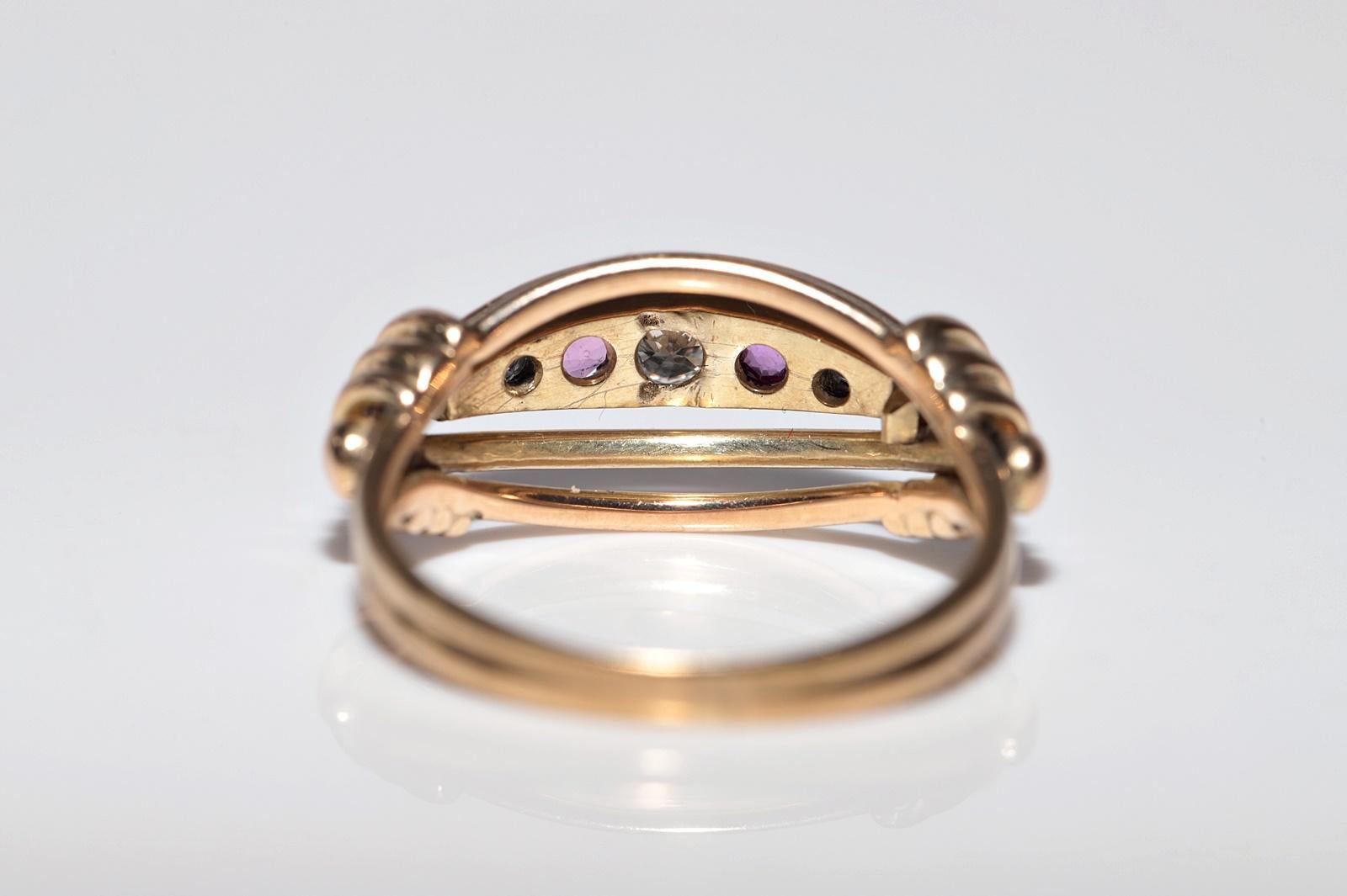 Bague ancienne des années 1900 en or 14 carats décorée de diamants naturels et de rubis Pour femmes en vente
