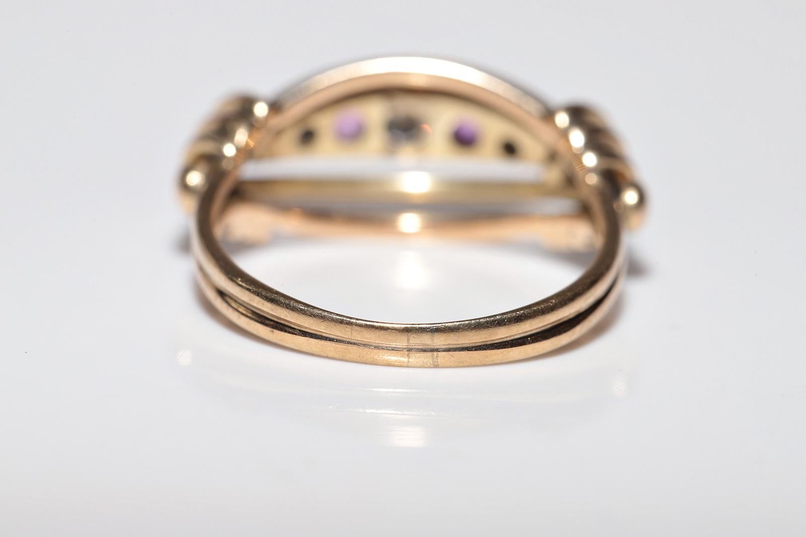 Bague ancienne des années 1900 en or 14 carats décorée de diamants naturels et de rubis en vente 1