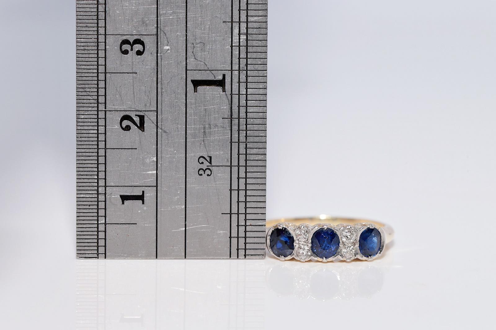 Bague ancienne en or 14k Circa 1900 ornée de diamants naturels et de saphirs en vente 5