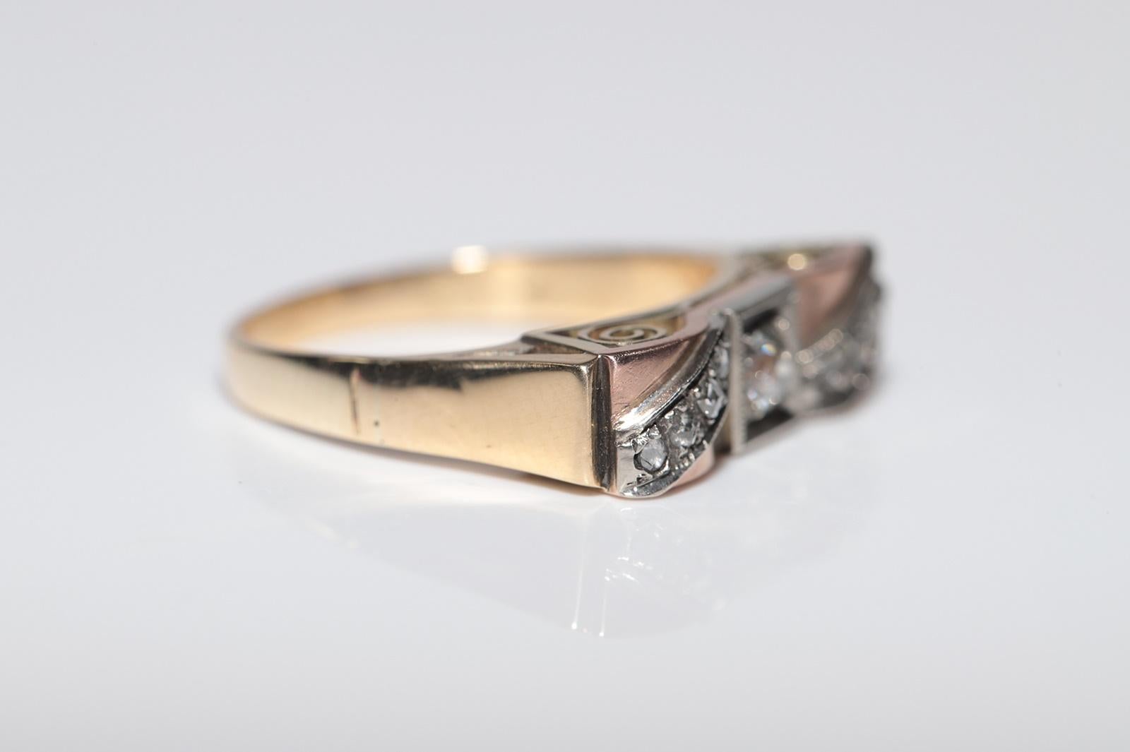 Ancienne bague jonc artisanale des années 1900 en or 14 carats décorée de diamants naturels en vente 4