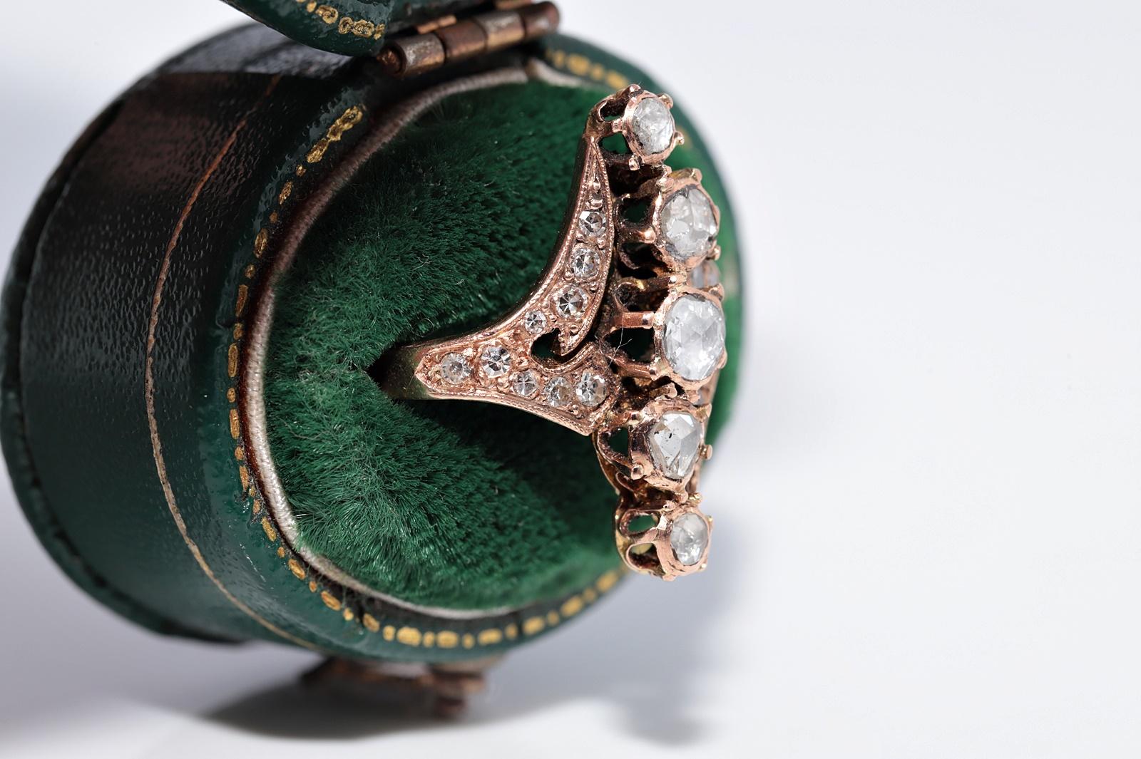 Anello antico CIRCA 1900 in oro 14k con diamanti naturali e decorazioni a navette in vendita 1