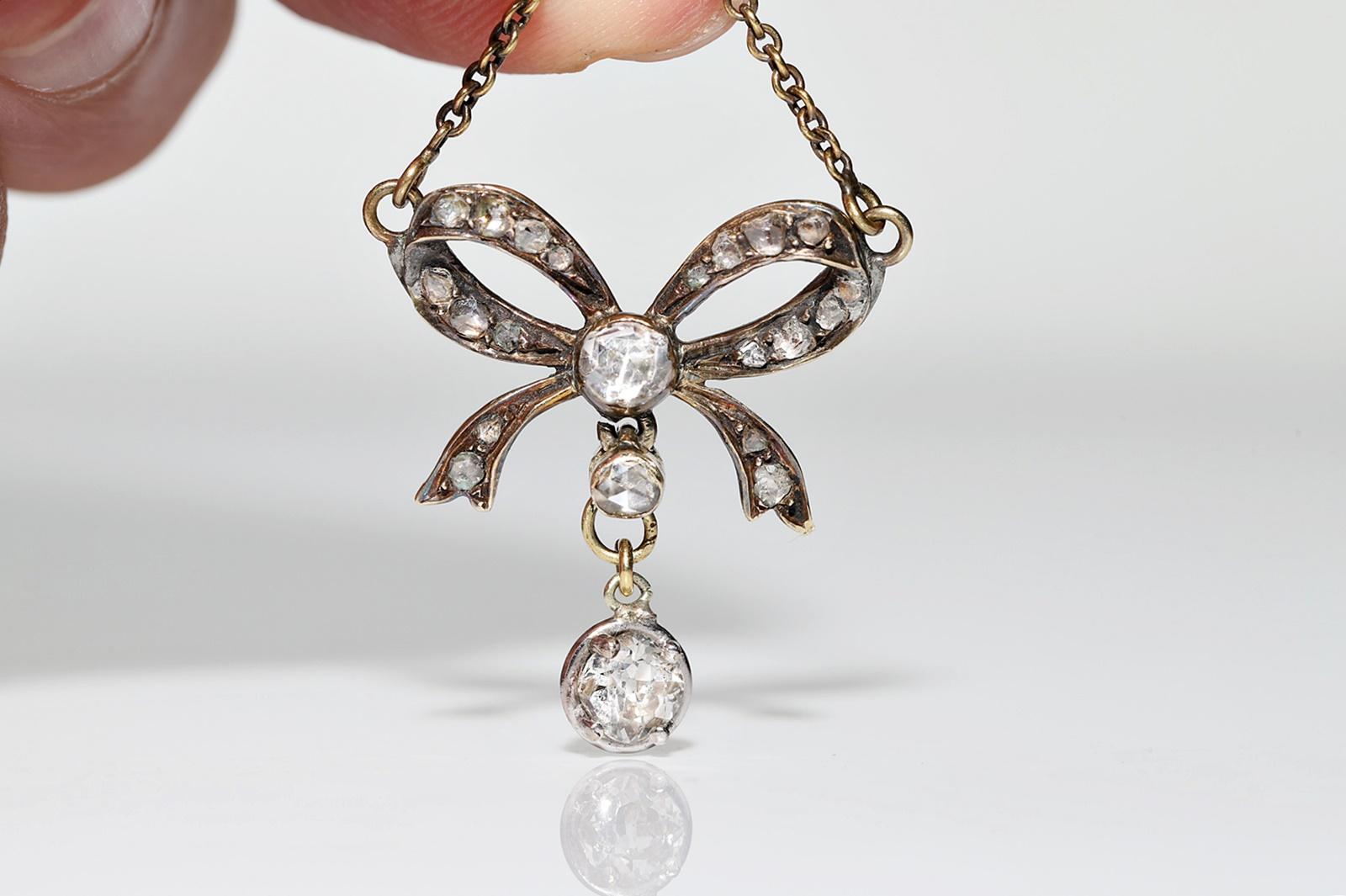 Antique Circa 1900s 14k Gold Natural Diamond Decorated Pretty Necklace For Sale 4