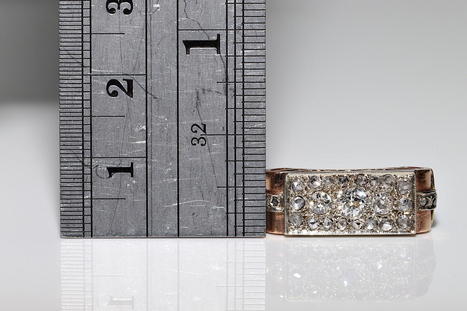 Jolie bague ancienne des années 1900 en or 14 carats décorée de diamants naturels en vente 8