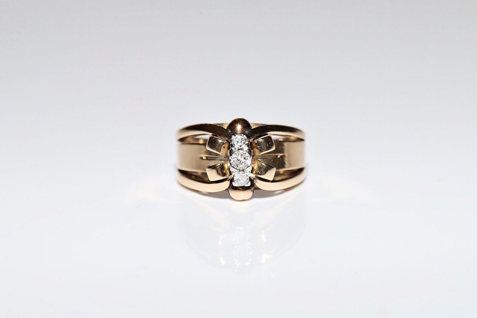 Ancienne bague solide en or 14 carats décorée de diamants naturels, datant des années 1900 en vente 5