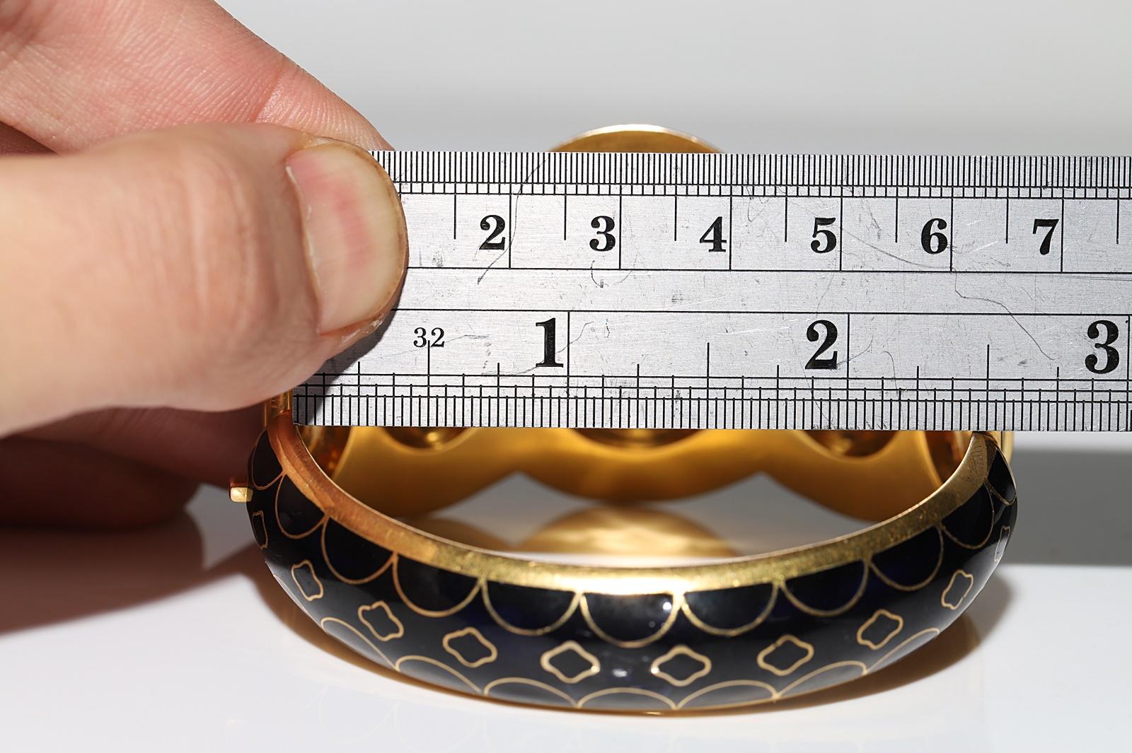 Bracelet ancien des années 1900 en or 14 carats, orné de diamants naturels taille ancienne et d'émail en vente 9