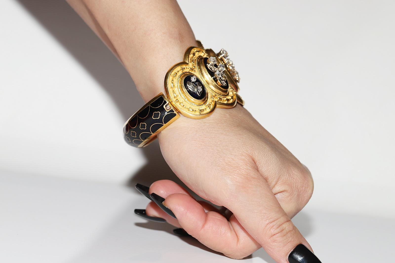 Bracelet ancien des années 1900 en or 14 carats, orné de diamants naturels taille ancienne et d'émail en vente 13