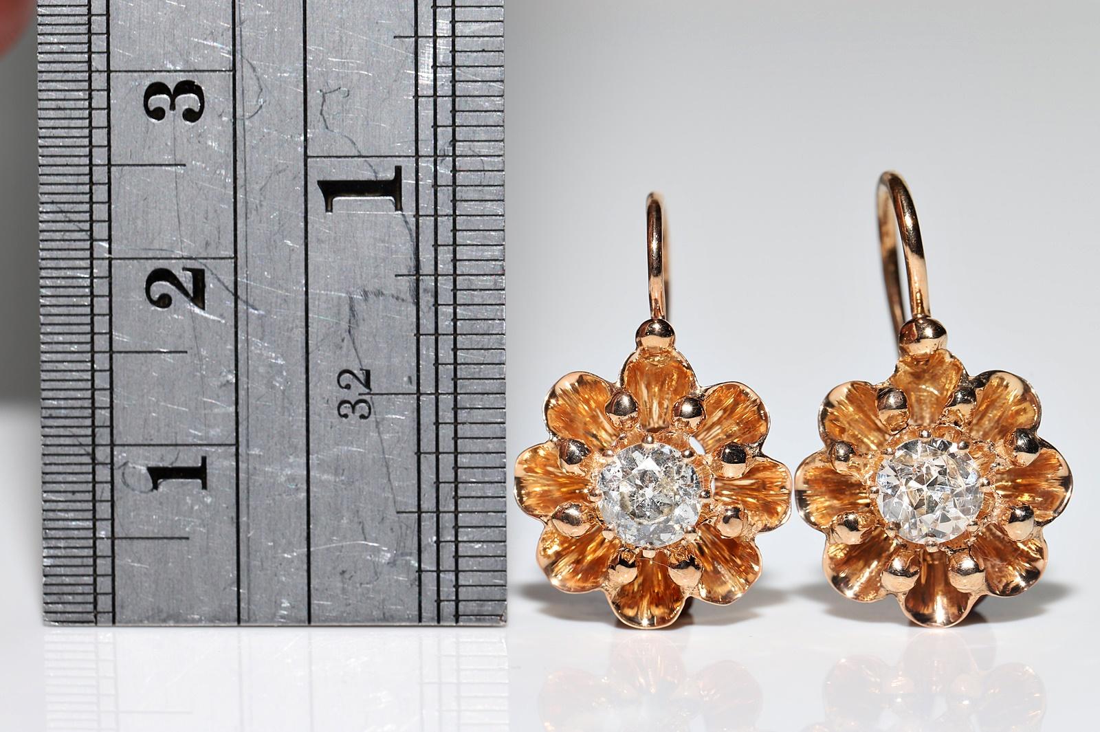 Antique Circa 1900s 14k Gold Natural Old Cut Diamond Decorated Solitaire Earring In Good Condition For Sale In Fatih/İstanbul, 34