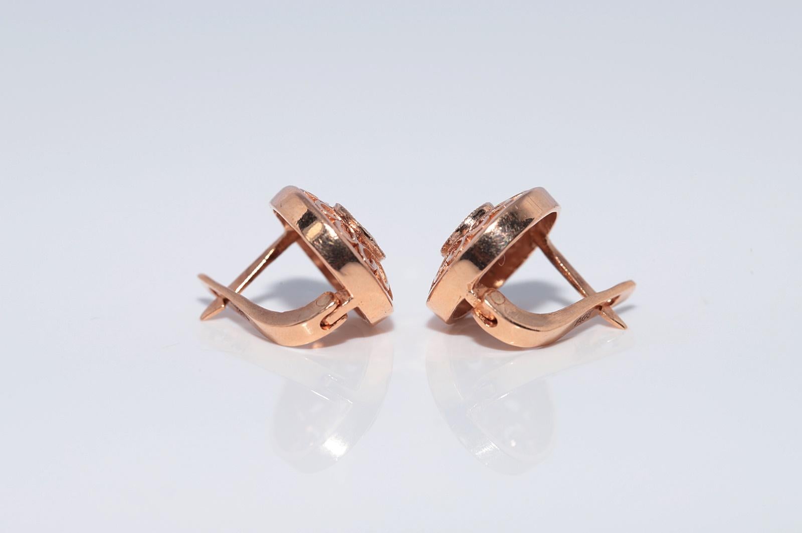 Antike CIRCA 1900s 14k Gold natürlichen Altschliff Diamant Solitär Ohrring im Angebot 2