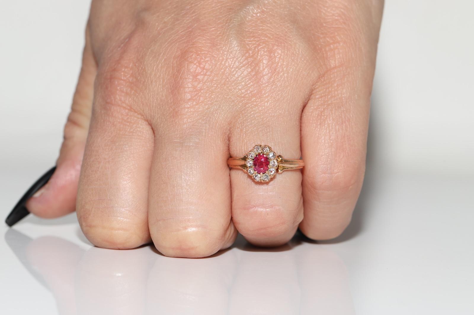 Antique Circa 1900s 14k Gold Natural Rose Cut Diamond And Ruby Decorated Ring For Sale 11