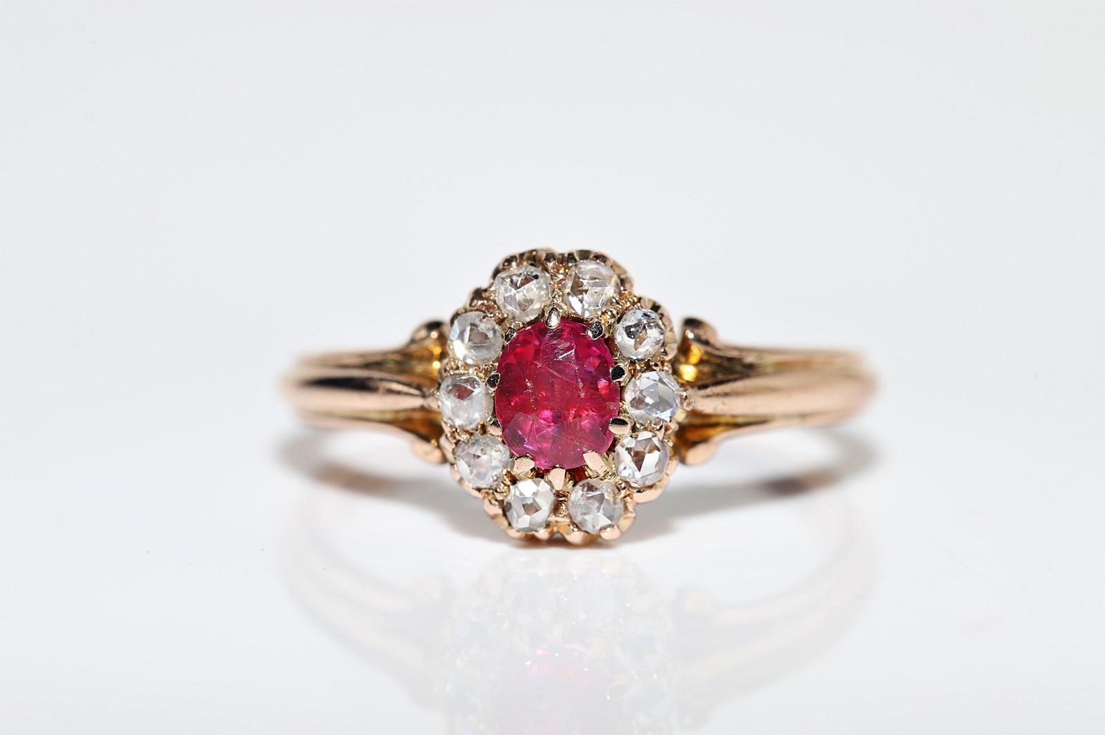 Antique Circa 1900s 14k Gold Natural Rose Cut Diamond And Ruby Decorated Ring In Good Condition For Sale In Fatih/İstanbul, 34
