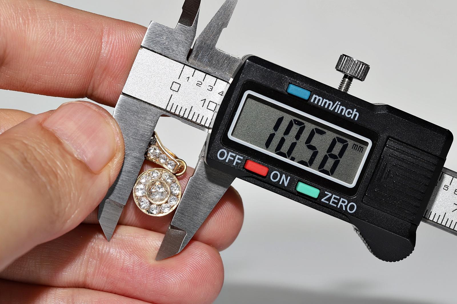Antiker 14k Gold natürlicher Rosenschliff Diamant-Dekor-Tropfen-Ohrring, um 1900er Jahre im Angebot 2