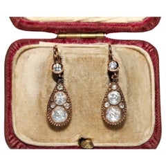 Boucles d'oreilles pendantes anciennes des années 1900 en or 14 carats décorées de diamants naturels taille rose