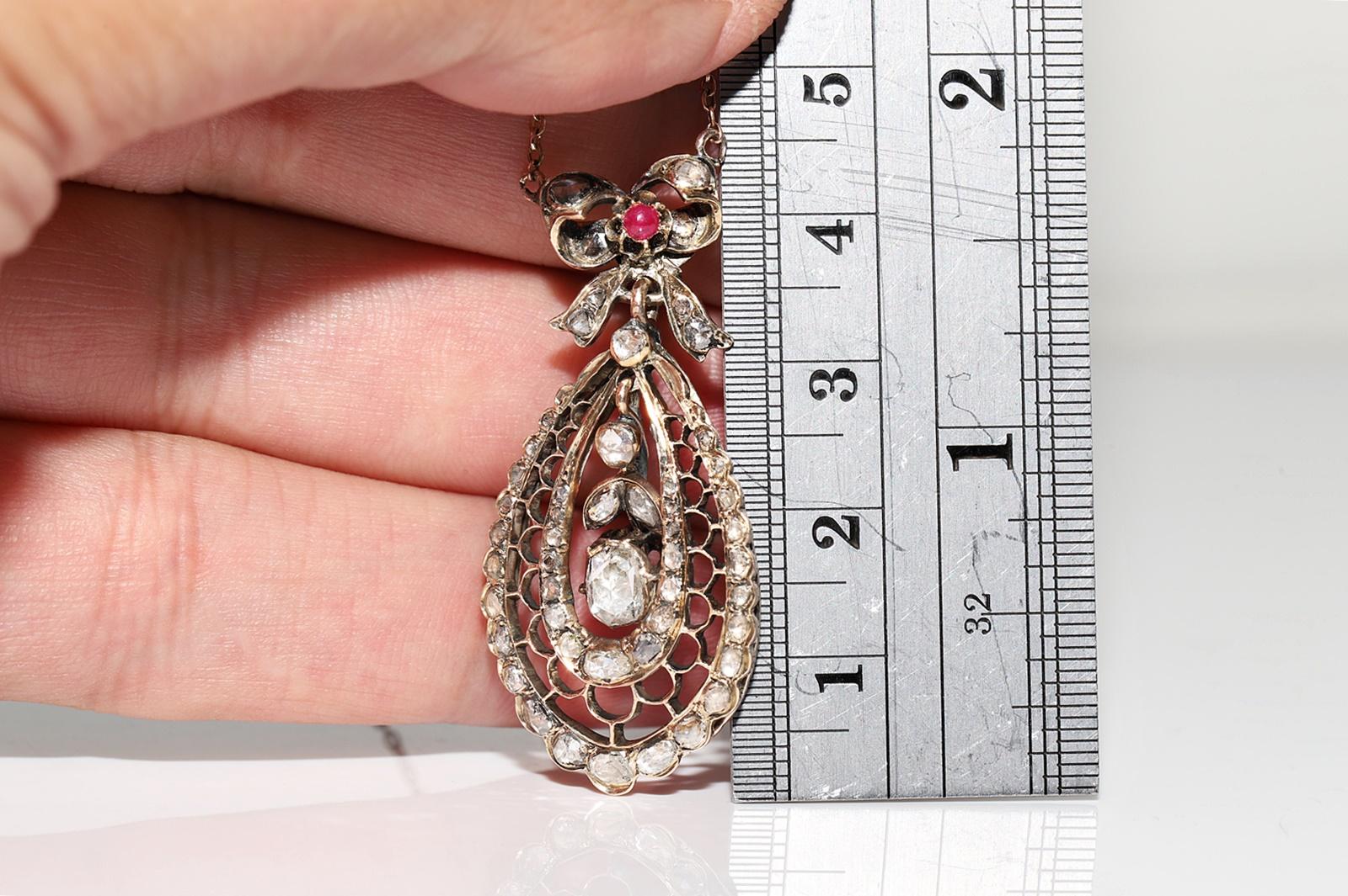 Antique Circa 1900s 14k Gold Natural Rose Cut Diamond Decorated Pendant Necklace For Sale 5