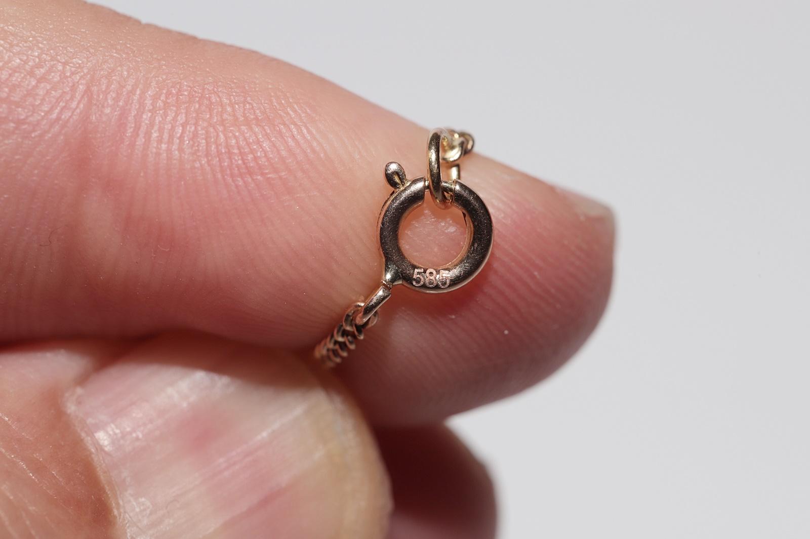 Collier pendentif ancien des années 1900 en or 14 carats décoré de diamants naturels taille rose en vente 5