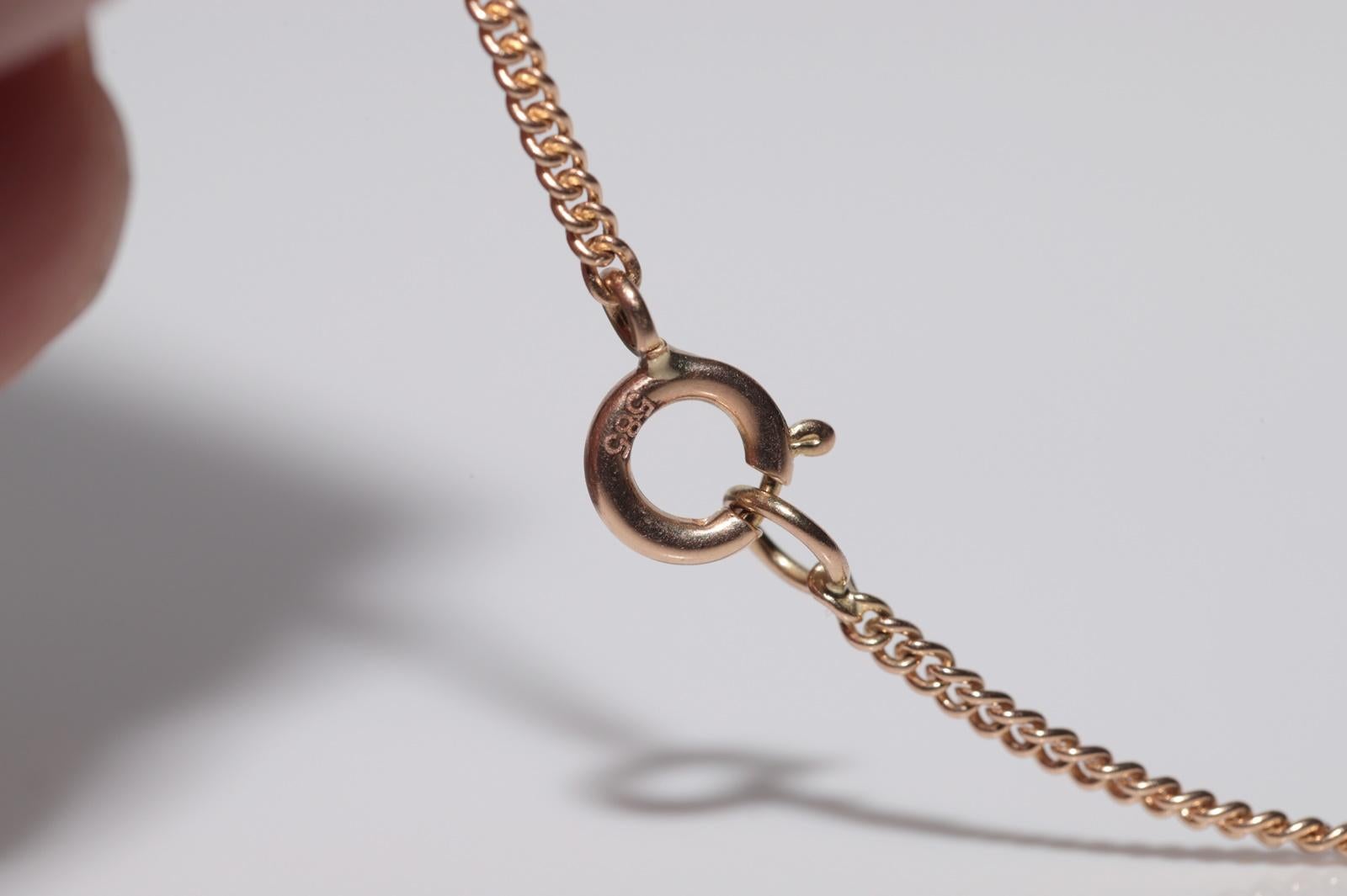 Collier pendentif ancien des années 1900 en or 14 carats décoré de diamants naturels taille rose en vente 6