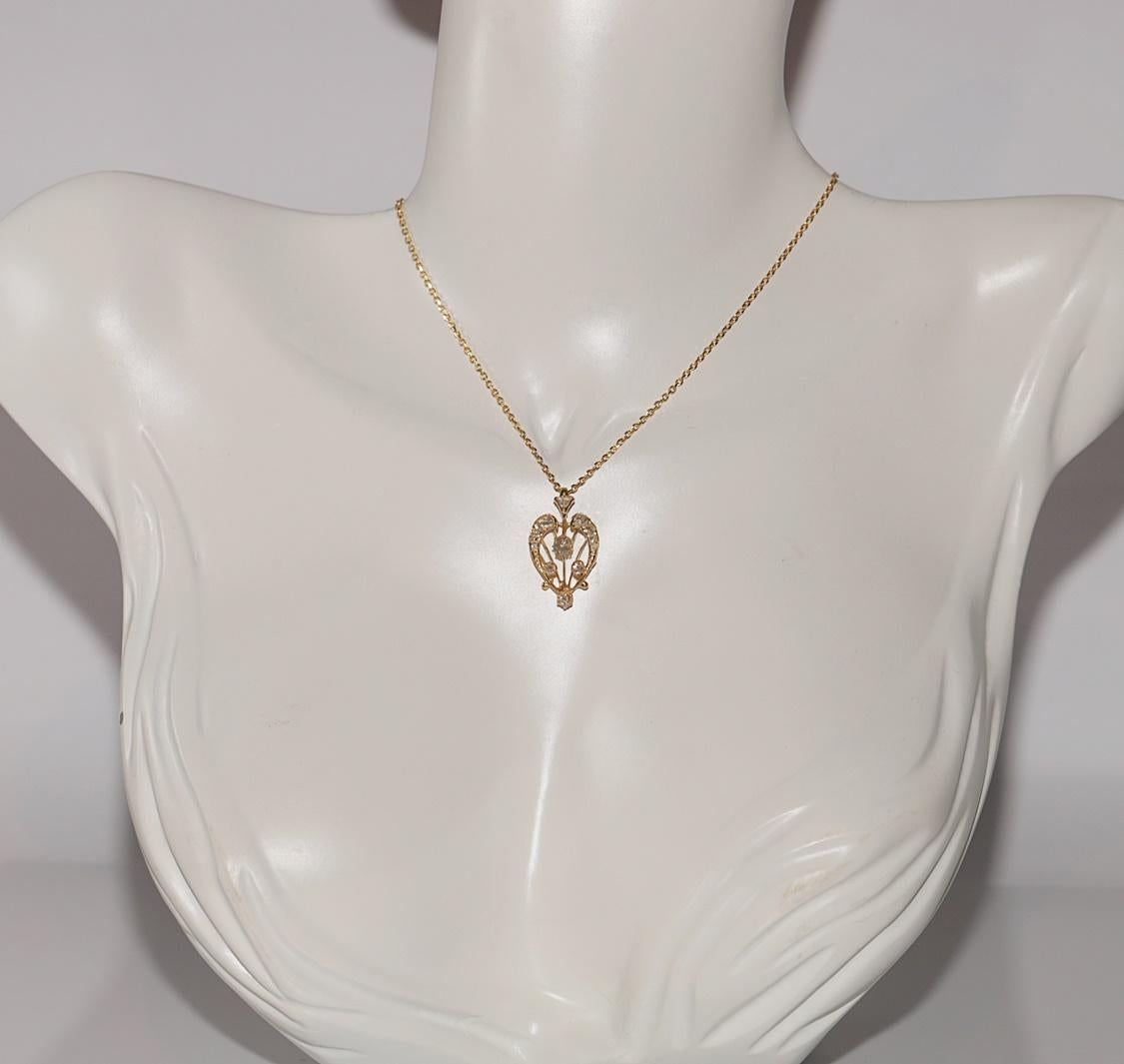 In very good condition.
Total weight is 5.2 grams.
Totally is diamond 0.60 ct.
The diamond is has I-J color and s1-s2-s3 clarity.
Total lenght is chain 45 cm.
Please contact for any questions.