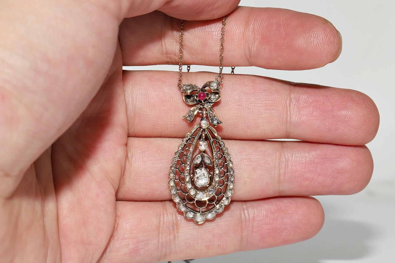 Antique Circa 1900s 14k Gold Natural Rose Cut Diamond Decorated Pendant Necklace For Sale 1