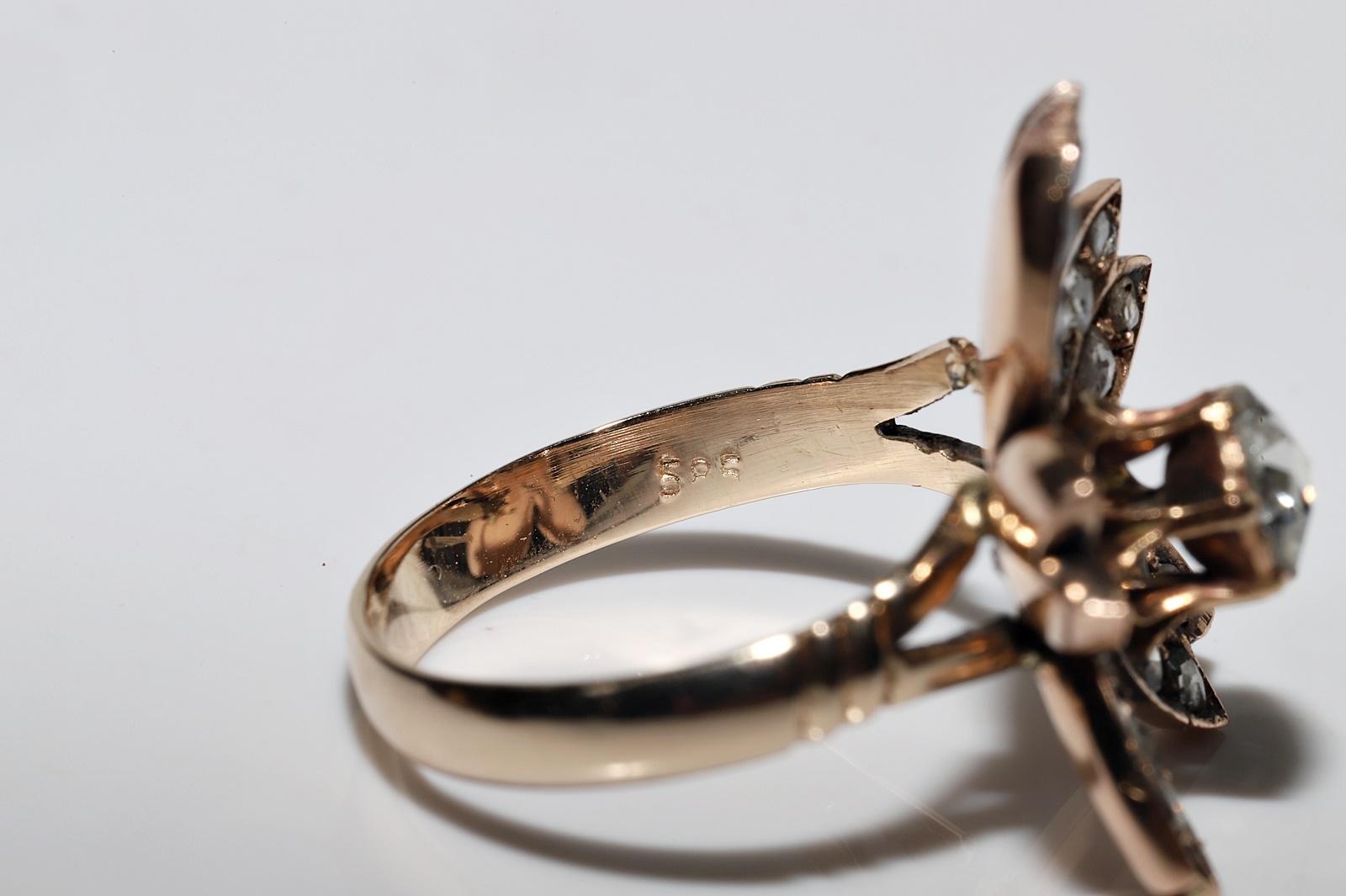 Bague ancienne des années 1900 en or 14 carats décorée de diamants naturels taille rose en vente 3