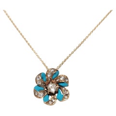 Antiguo Circa 1900s 14k Gold Natural Rose Cut Diamond Enamel Pendant Necklace