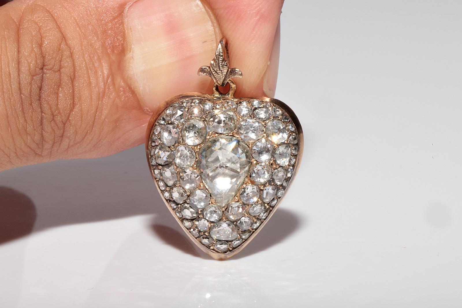 In very good condition.
Total weight is 12.8 grams.
Totally is main Pear rose cut diamond 1.03 ct.
Totally is all diamond about 4.50 ct.
The diamond is has H-I-J-K-L color and s1-s2-s3-Pique 1-2 clarity.
Acid tested to be 14k real gold.
Please