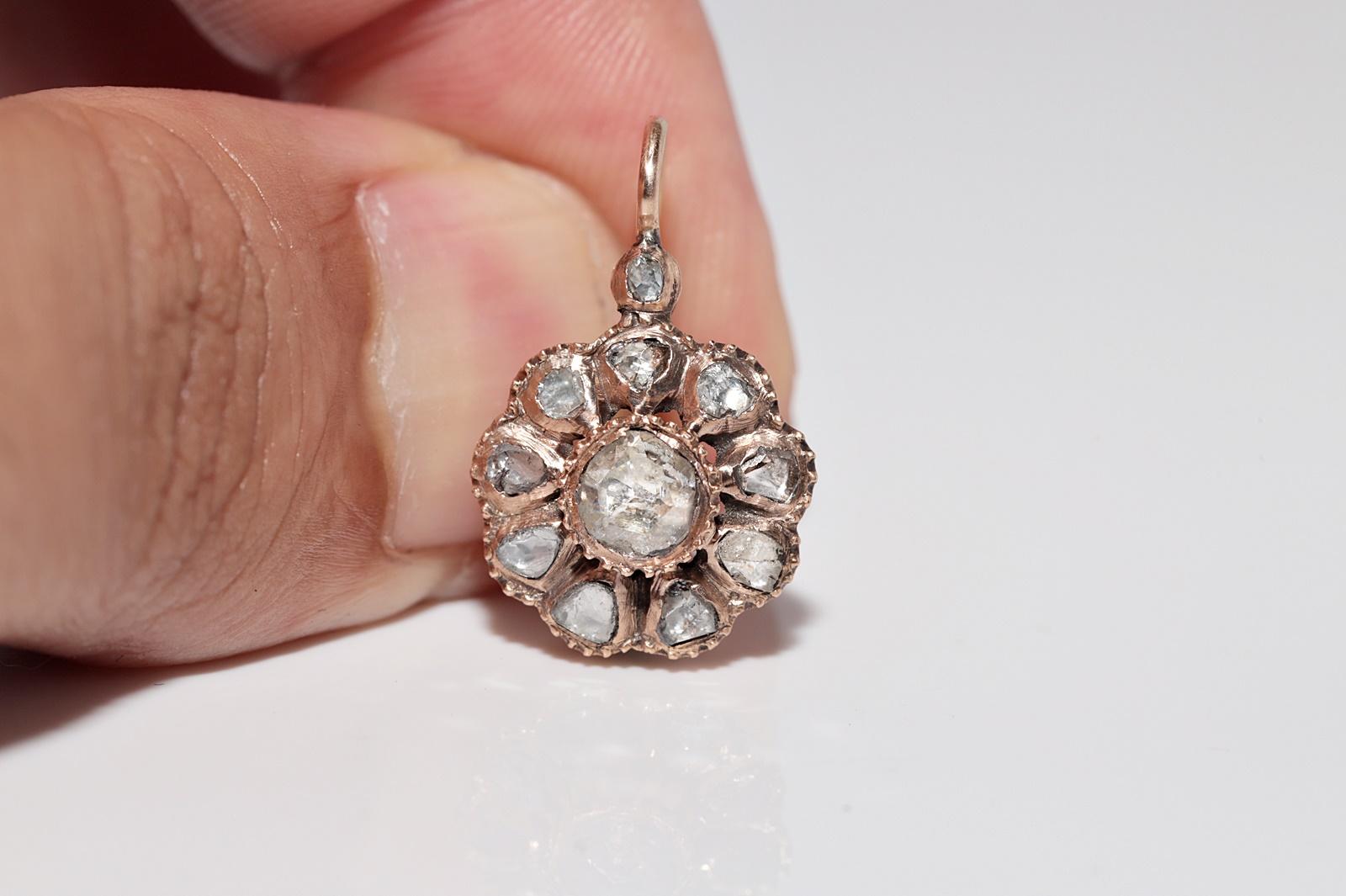 Antique Circa 1900s 14k Gold Natural Rose Cut Diamond Rose Style Earring For Sale 3