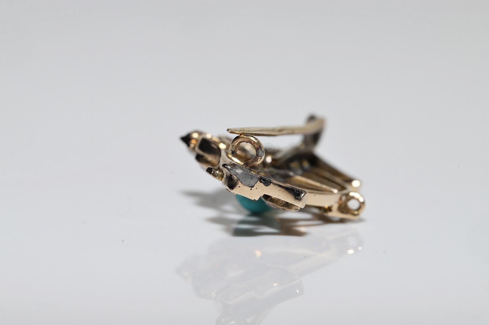 Antique Circa 1900s 14k Gold Natural Turquoise And Pearl Decorated Brooch In Good Condition For Sale In Fatih/İstanbul, 34
