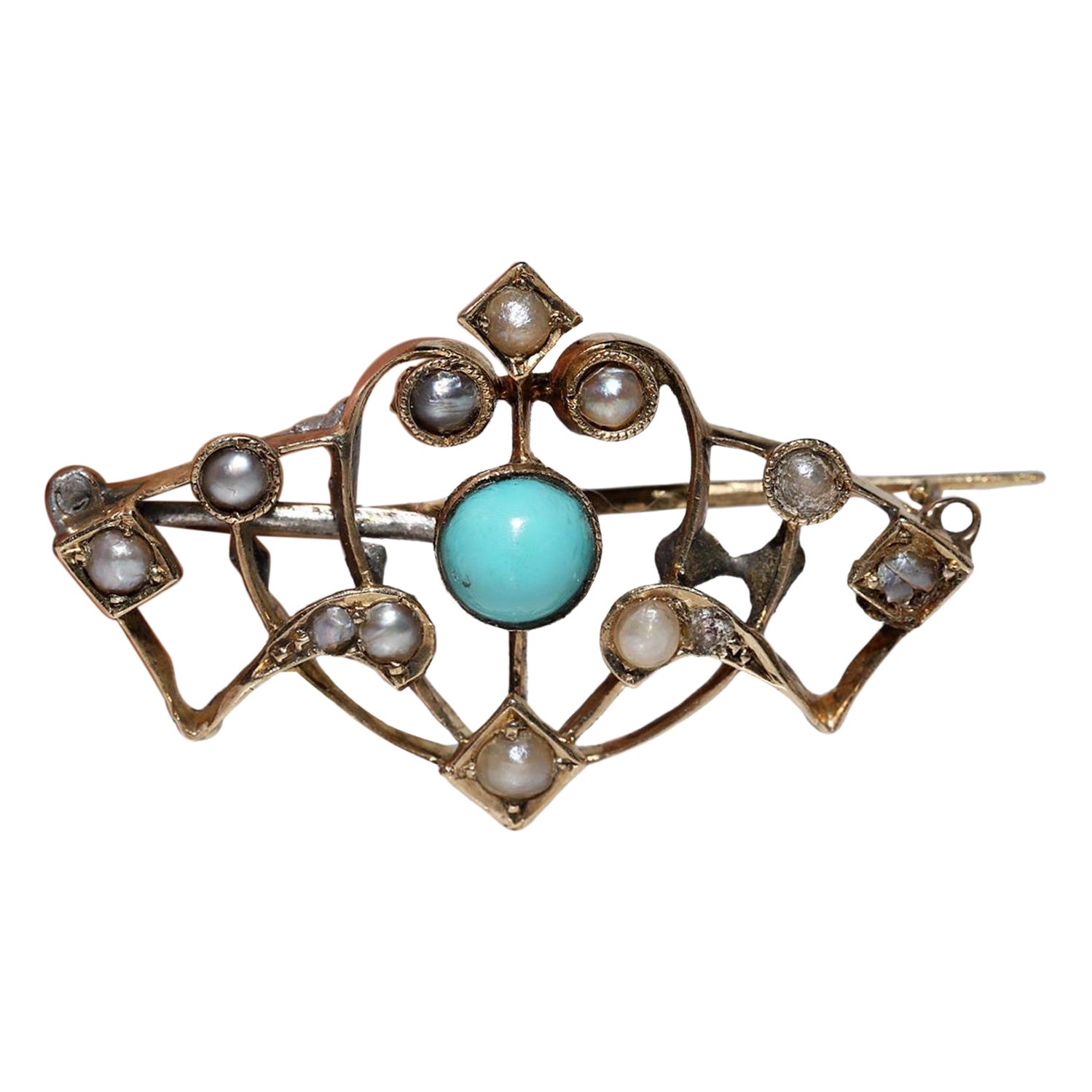 Antike, um 1900, 14 Karat Gold, natürlicher Türkis und Perle, verzierte Brosche