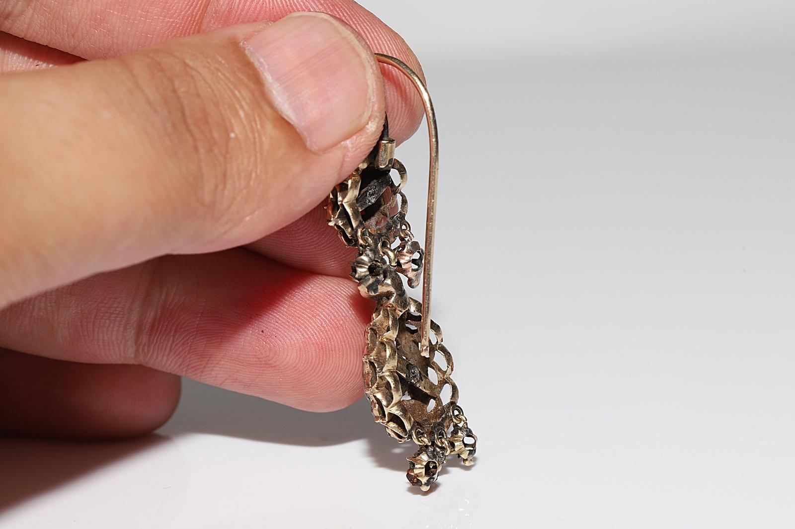 Antique Circa 1900s 14k Gold Ottoman 14k Gold Natural Rose Cut Diamond Earring For Sale 2