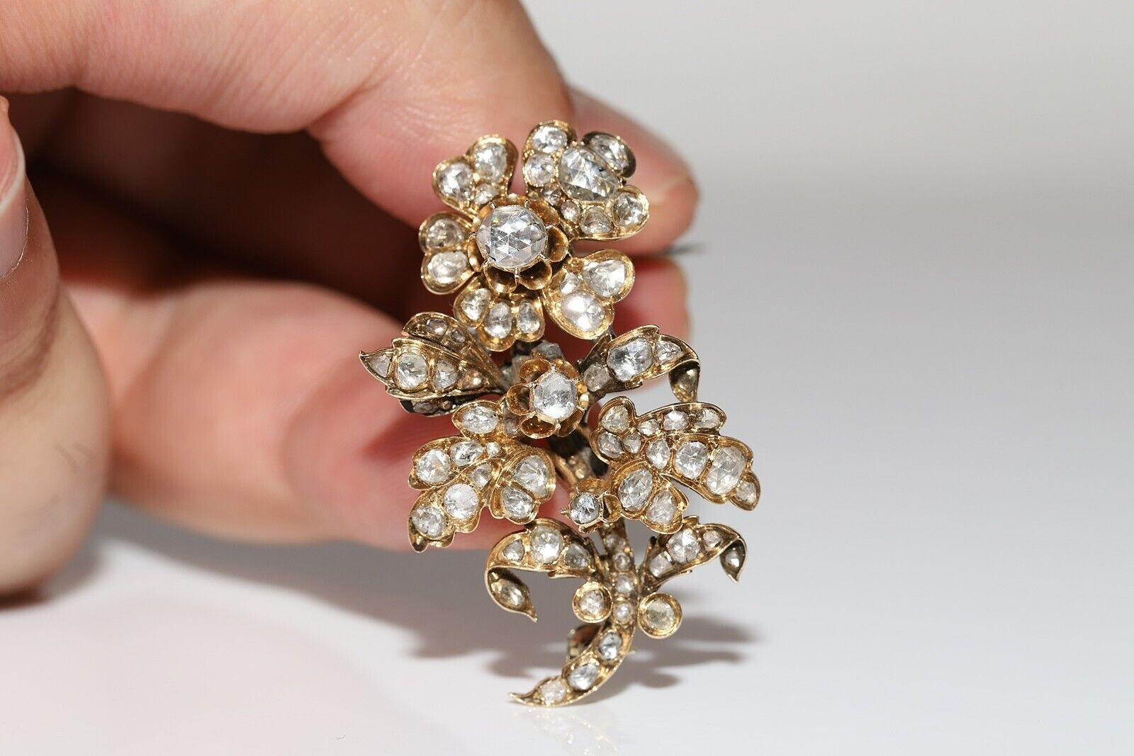 In very good condition.
Total weight is 14.2 grams.
Totally is diamond 4 carat.
The diamond is has G-H-I color and vs-s1-s2.
Acid tested to be 14k real gold.
Please contact for any questions.