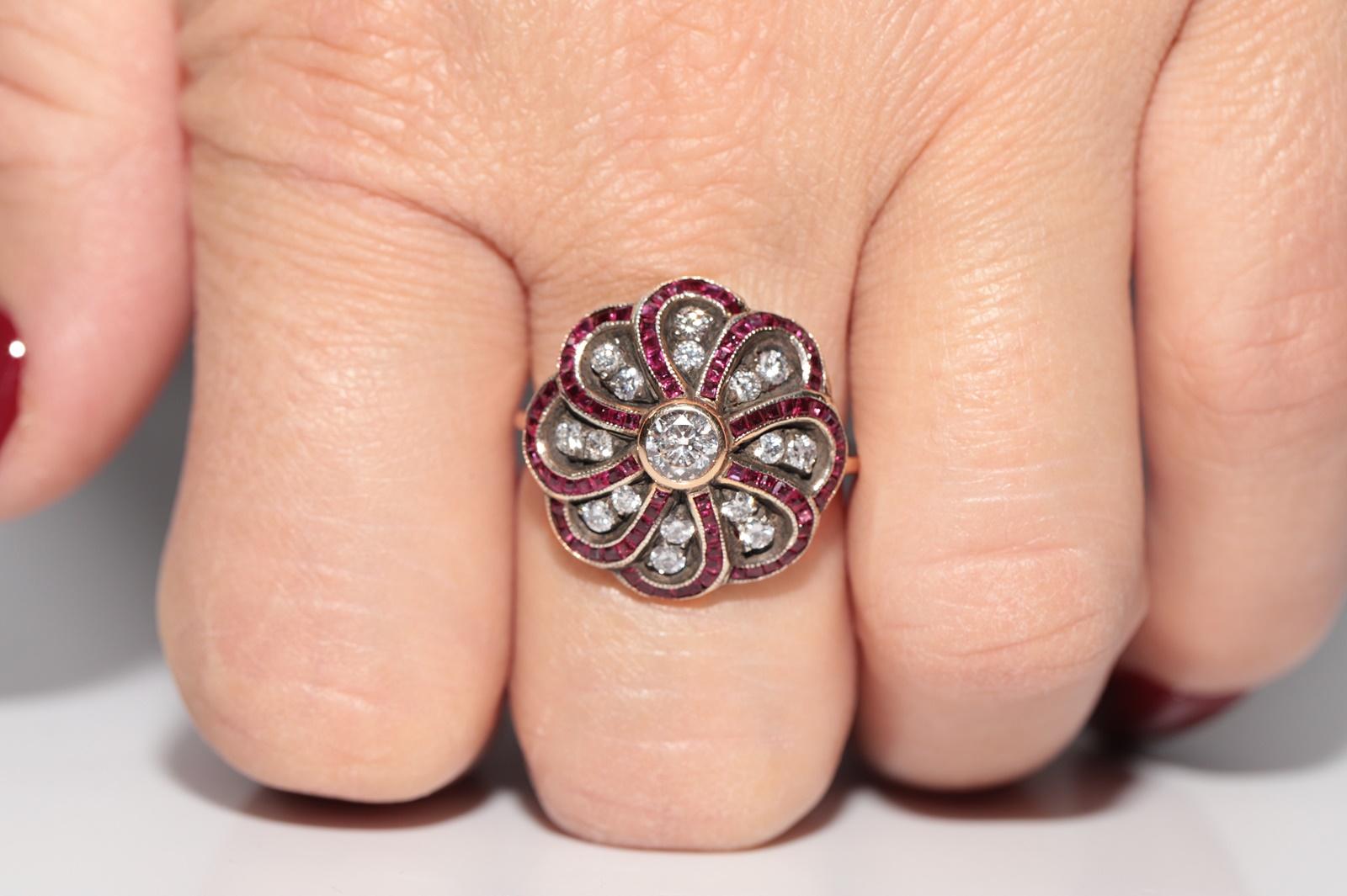 Anello antico del 1900 circa in oro 14k e argento con diamanti naturali e rubini calibrati in vendita 9