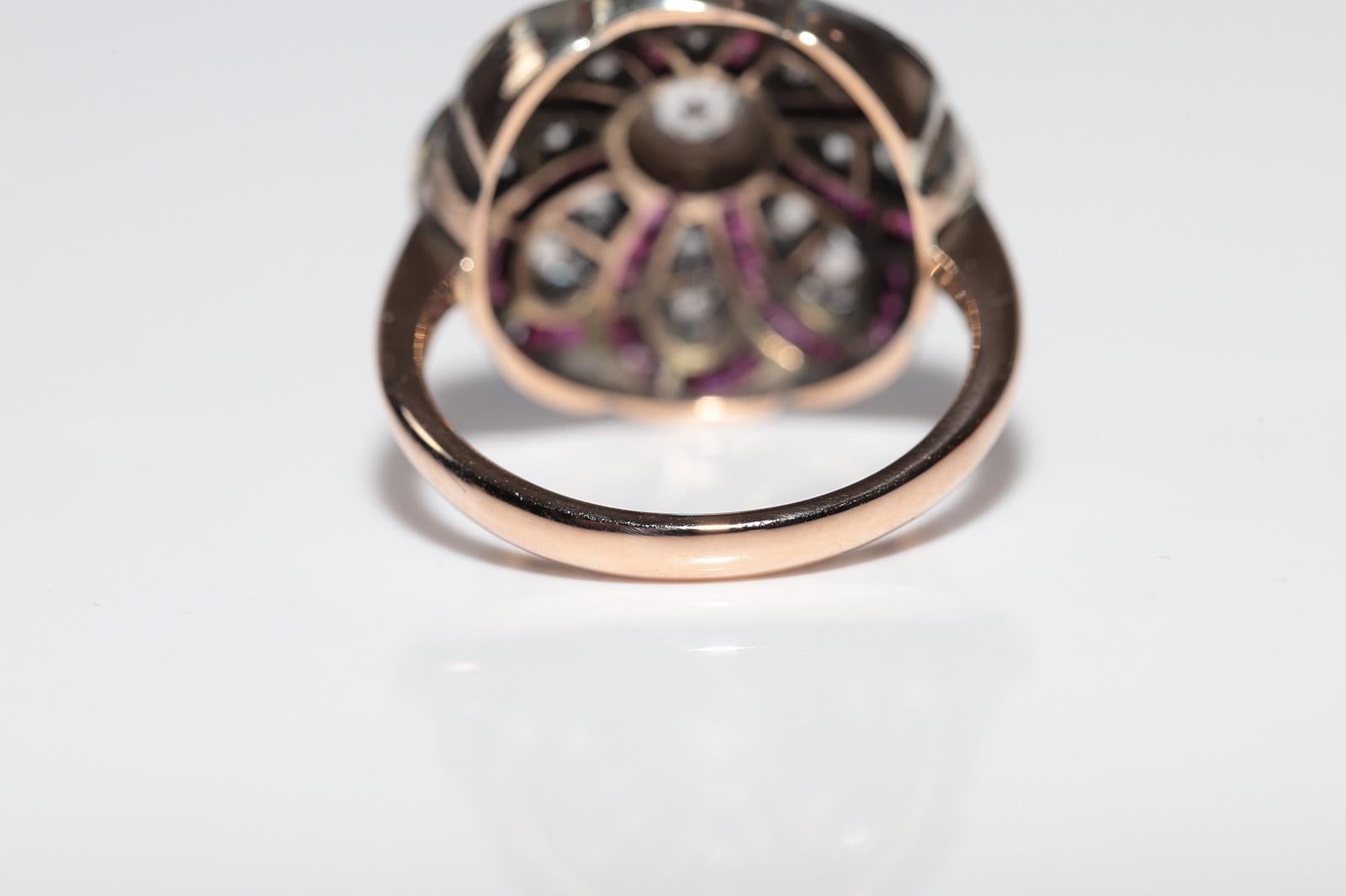 Anello antico del 1900 circa in oro 14k e argento con diamanti naturali e rubini calibrati in vendita 2