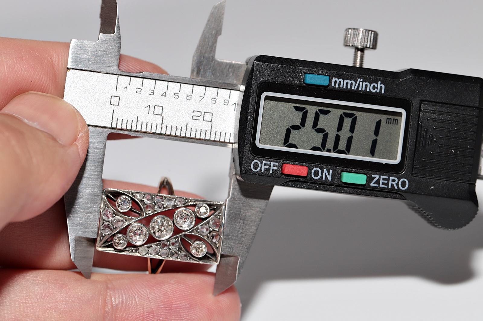 Antique Circa 1900s 14k Gold Top Silver Natural Diamond Rectangle Style Ring en vente 2