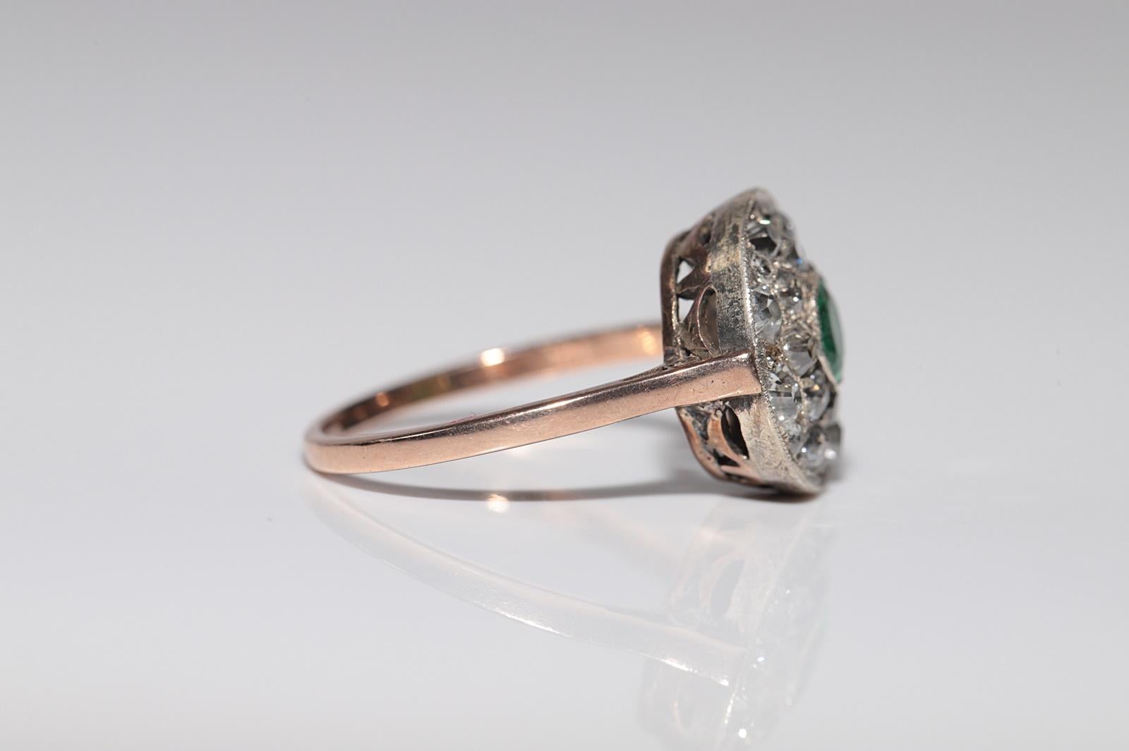 Anillo Antiguo Circa 1900s Oro 14k Plata Superior Diamante Natural Talla Antigua Y Esmeralda en venta 5