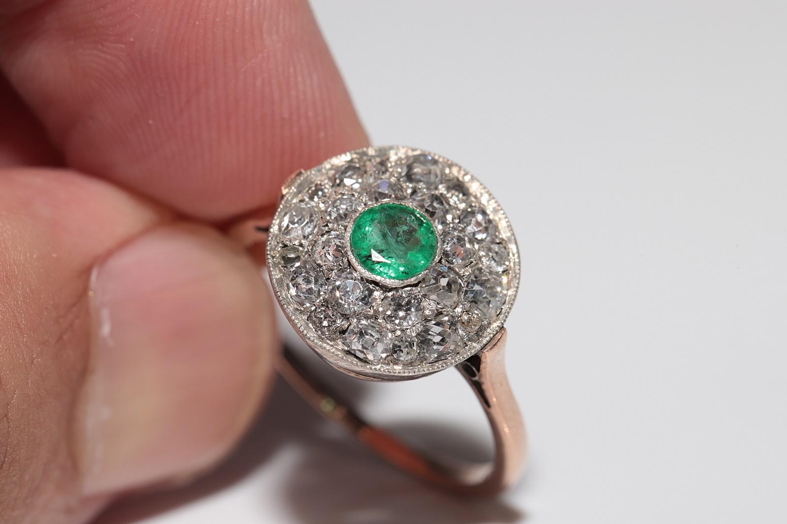 Anillo Antiguo Circa 1900s Oro 14k Plata Superior Diamante Natural Talla Antigua Y Esmeralda en venta 11