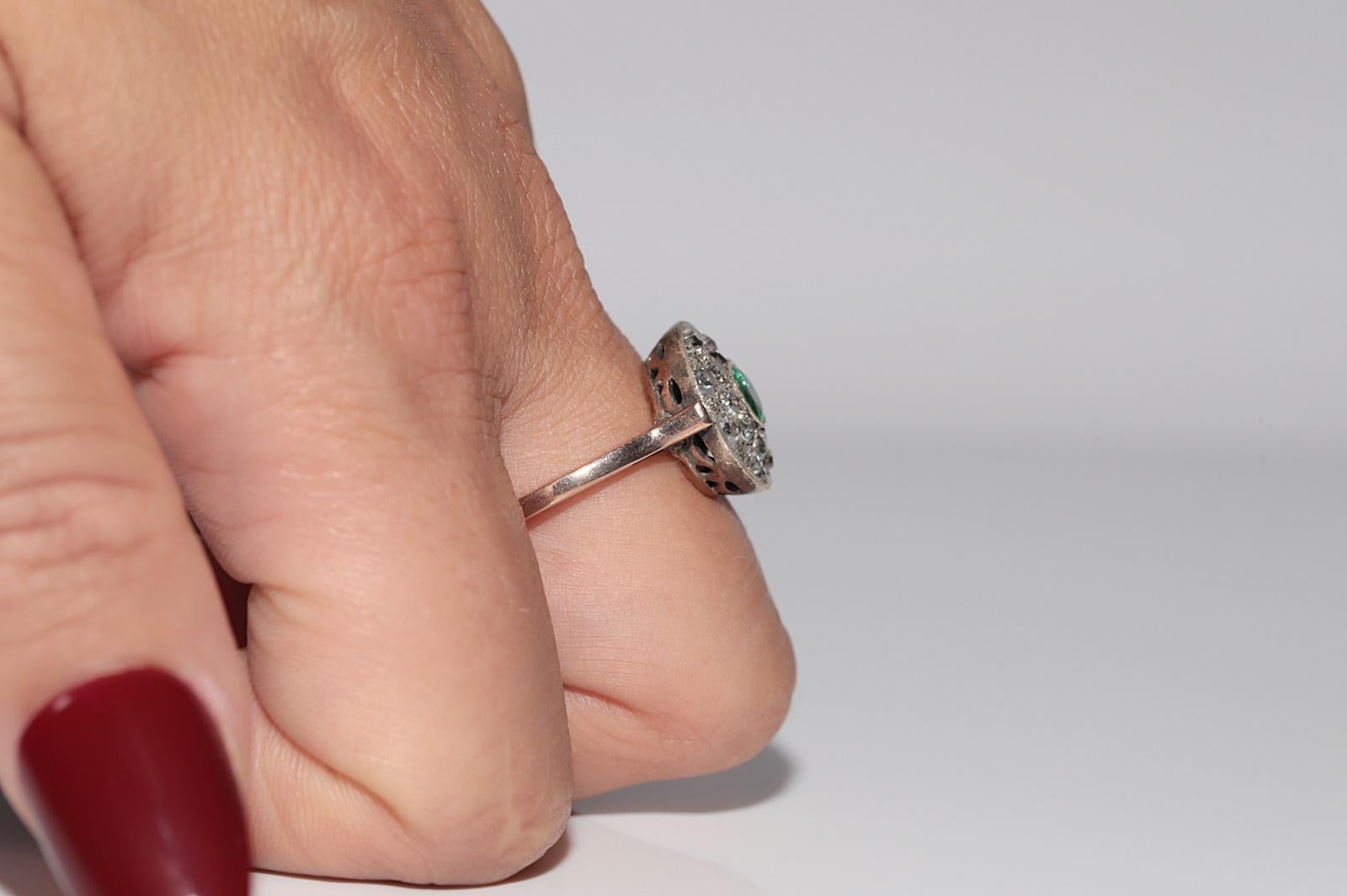 Anillo Antiguo Circa 1900s Oro 14k Plata Superior Diamante Natural Talla Antigua Y Esmeralda en Bueno estado para la venta en Fatih/İstanbul, 34