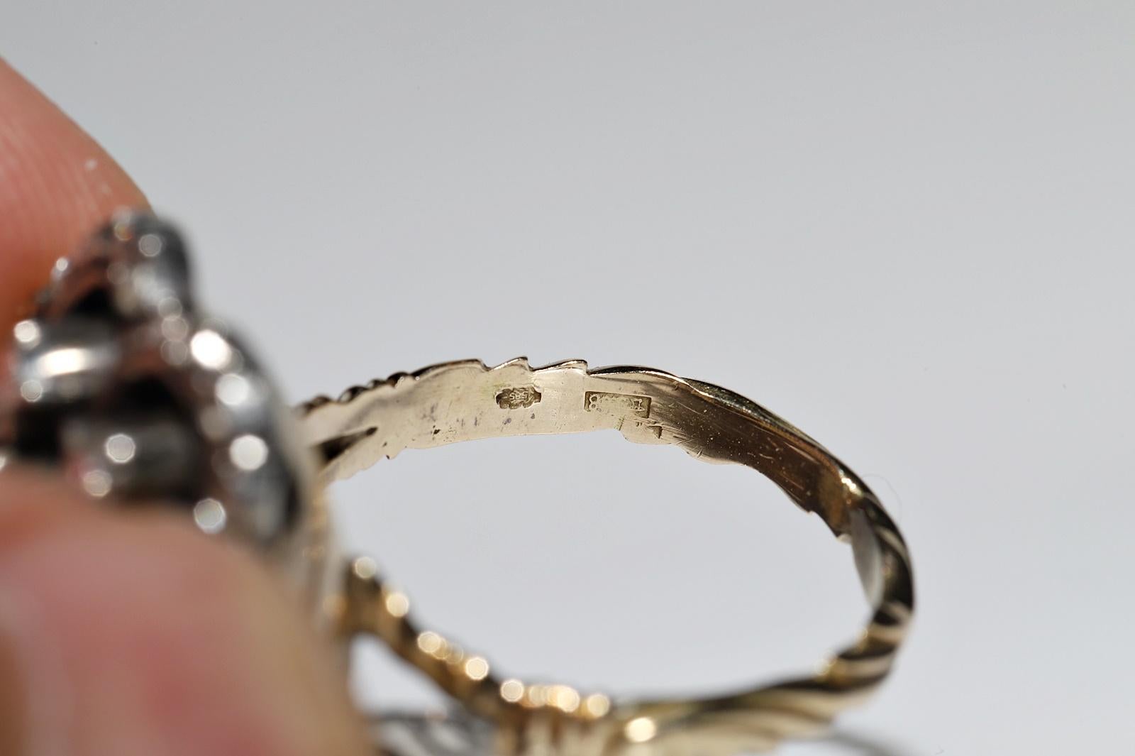 Antiguo anillo de cóctel de diamantes talla rosa natural de oro de 14 quilates de la década de 1900 en venta 8