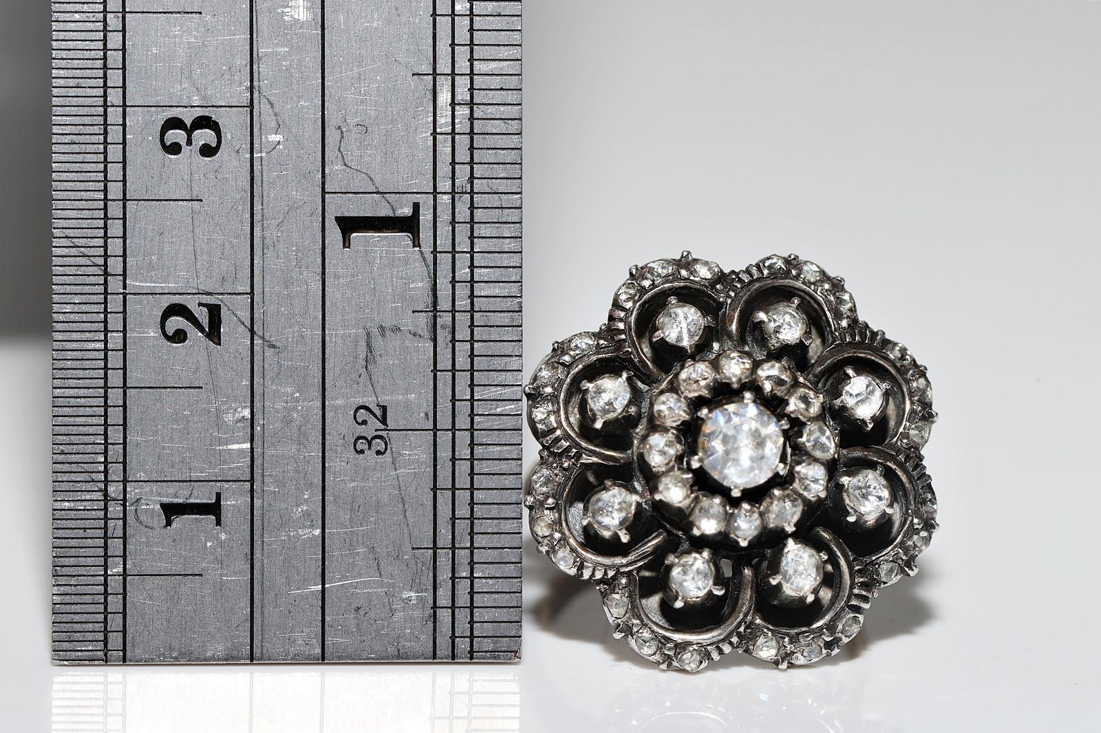 Antiguo anillo de cóctel de diamantes talla rosa natural de oro de 14 quilates de la década de 1900 en venta 10