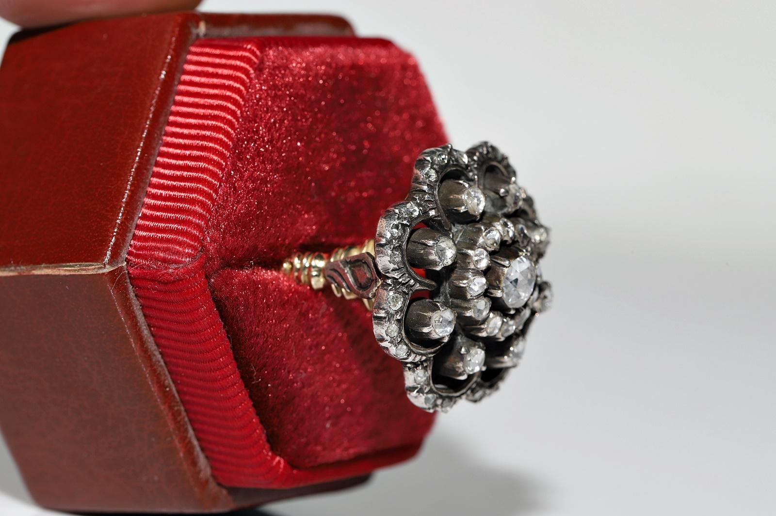 Antiguo anillo de cóctel de diamantes talla rosa natural de oro de 14 quilates de la década de 1900 en venta 2