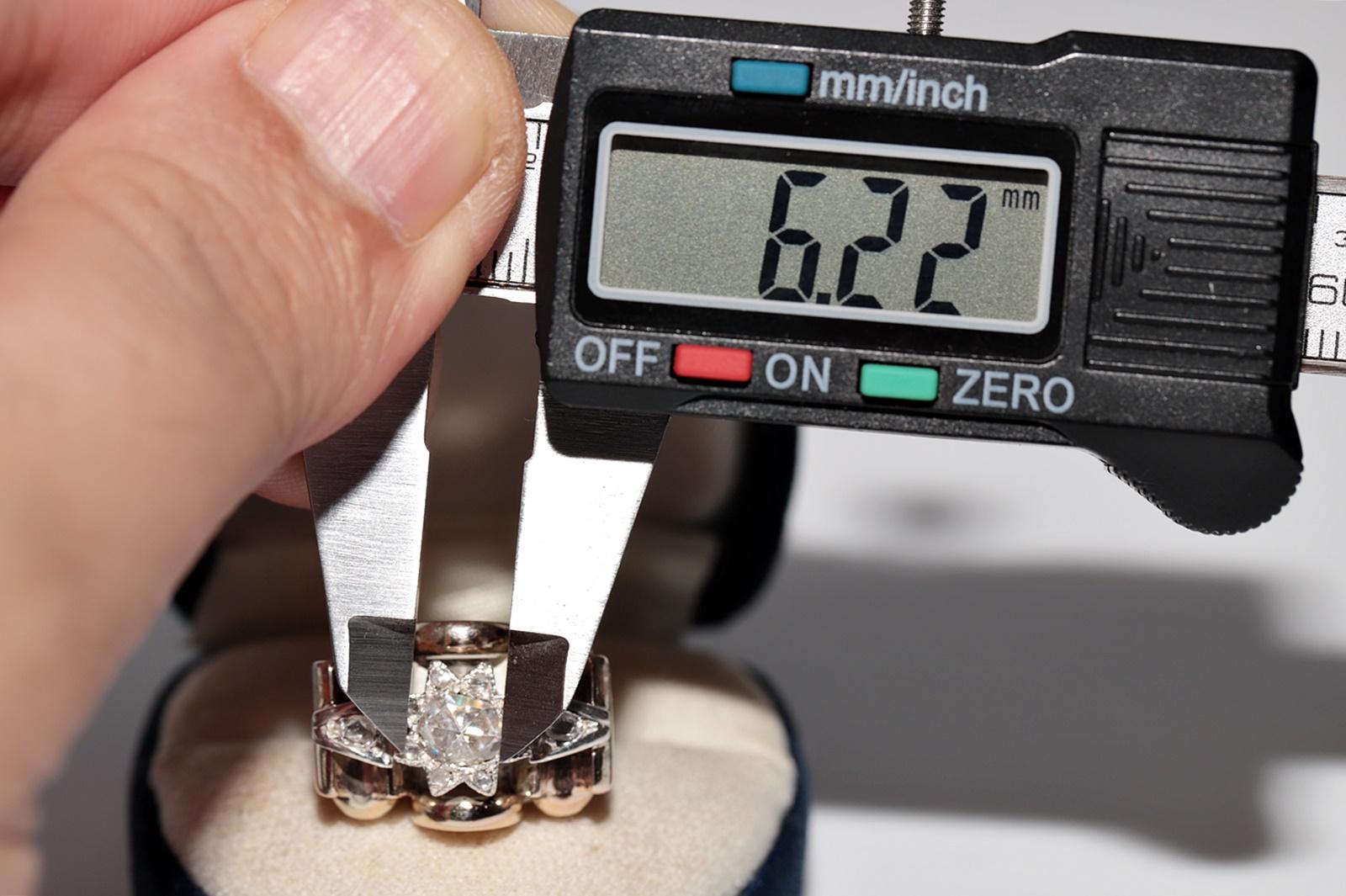 Bague ancienne datant des années 1900, or 14 carats, argent et diamants naturels taille rose en vente 4