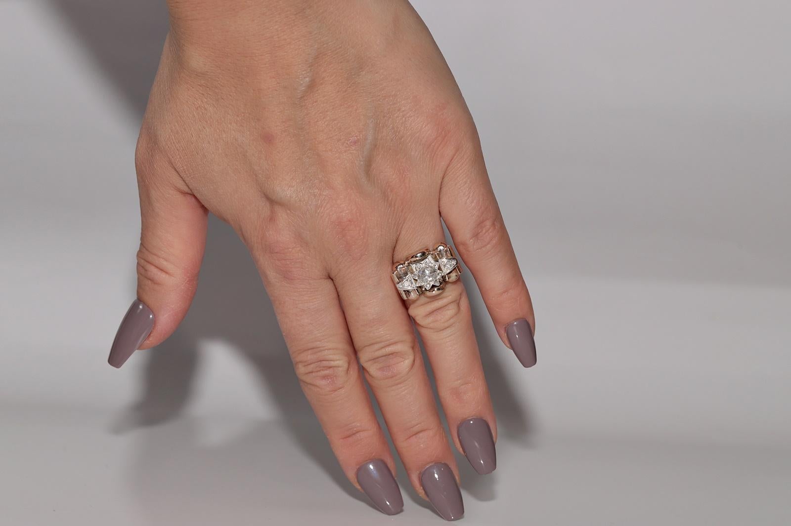 Bague ancienne datant des années 1900, or 14 carats, argent et diamants naturels taille rose en vente 5