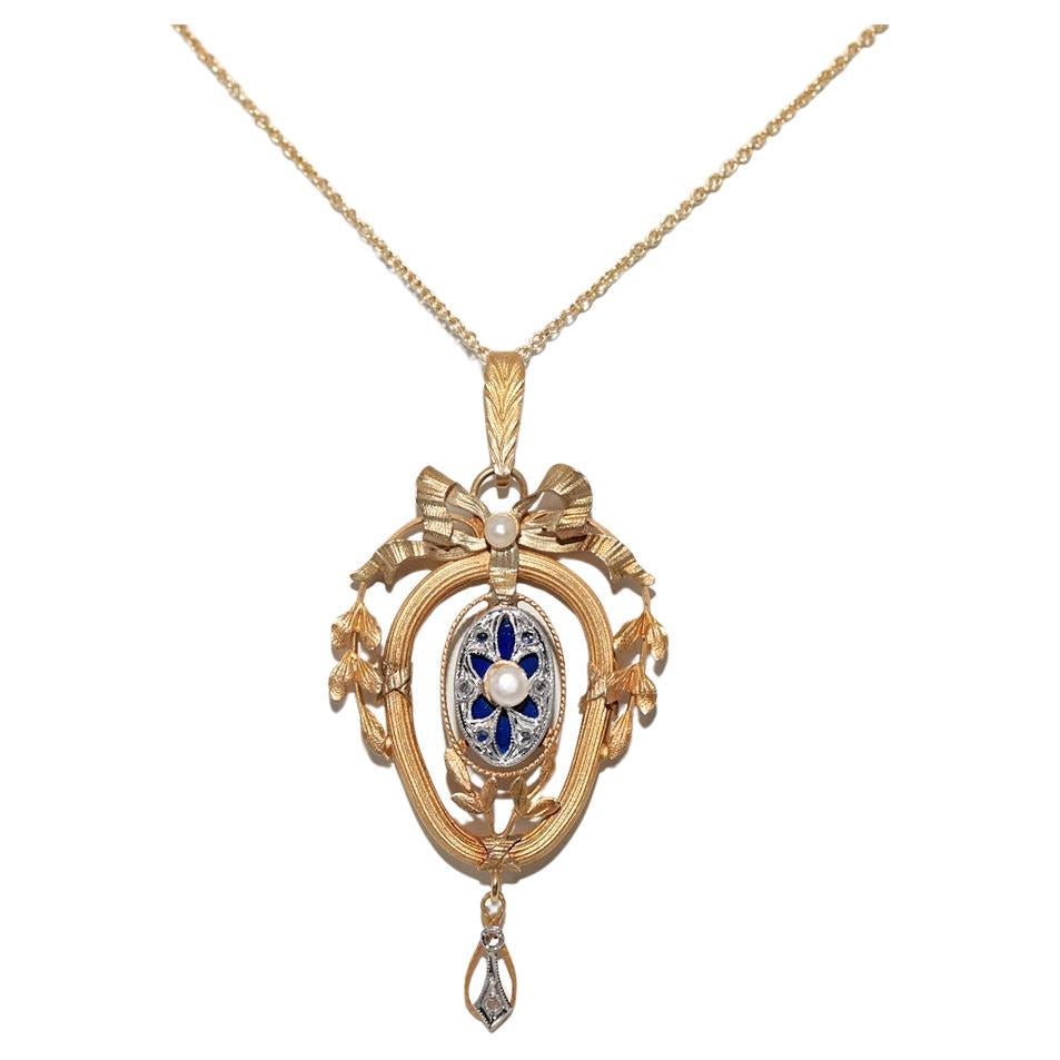 Collana antica del 1900 in oro 18k con smalto e perle, decorata con un fiocco