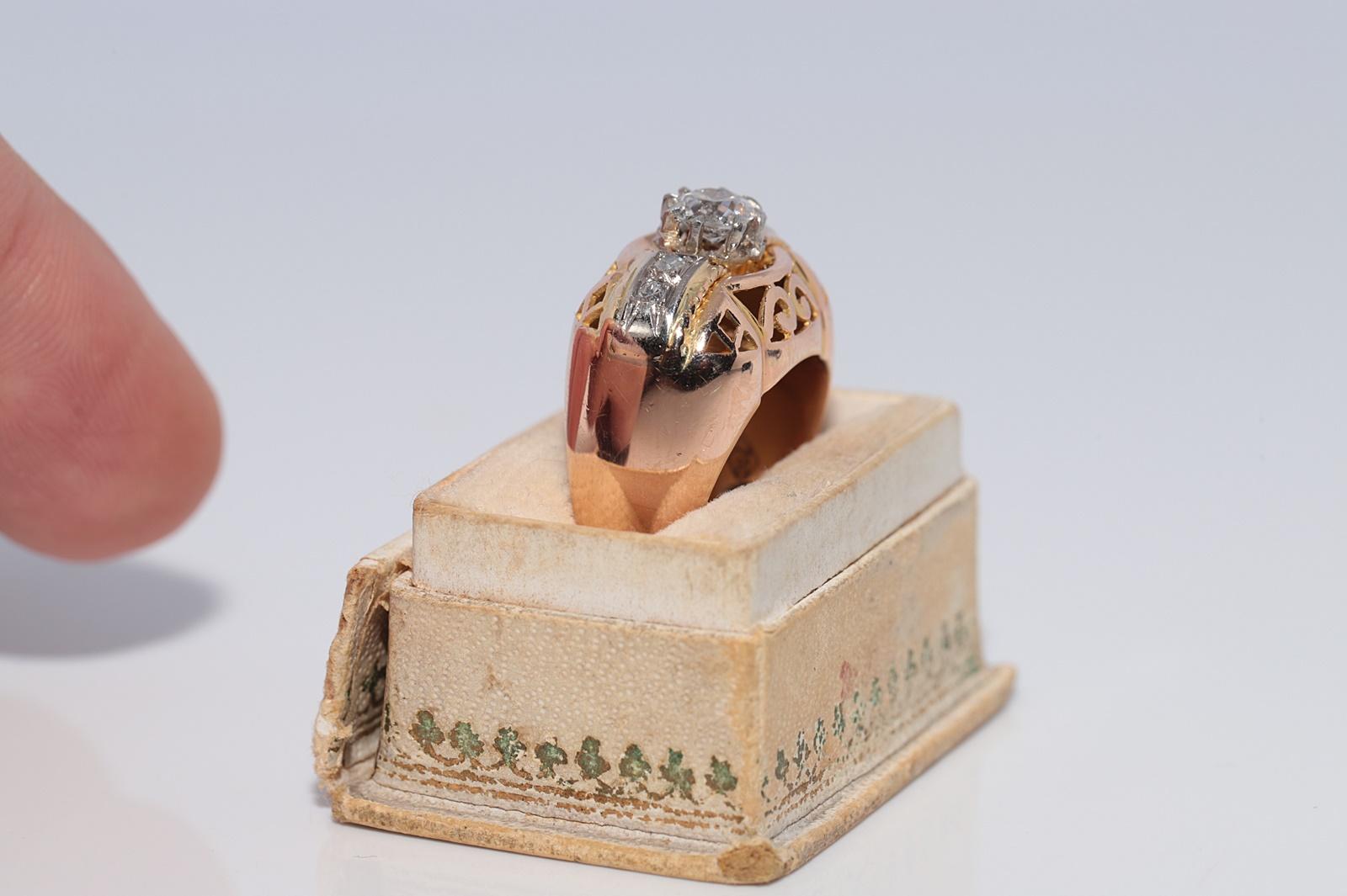 Anello antico CIRCA 1900 in oro 18 carati con diamanti naturali decorati e forti in vendita 3