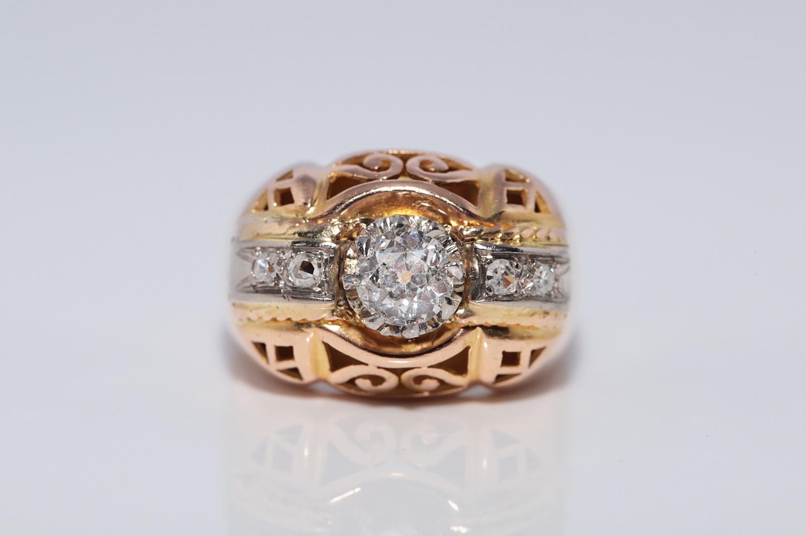 Antique Circa 1900s Or 18k Handcrafted Natural Diamond Decorated Strong Ring (Bague forte en or 18k décorée de diamants naturels)