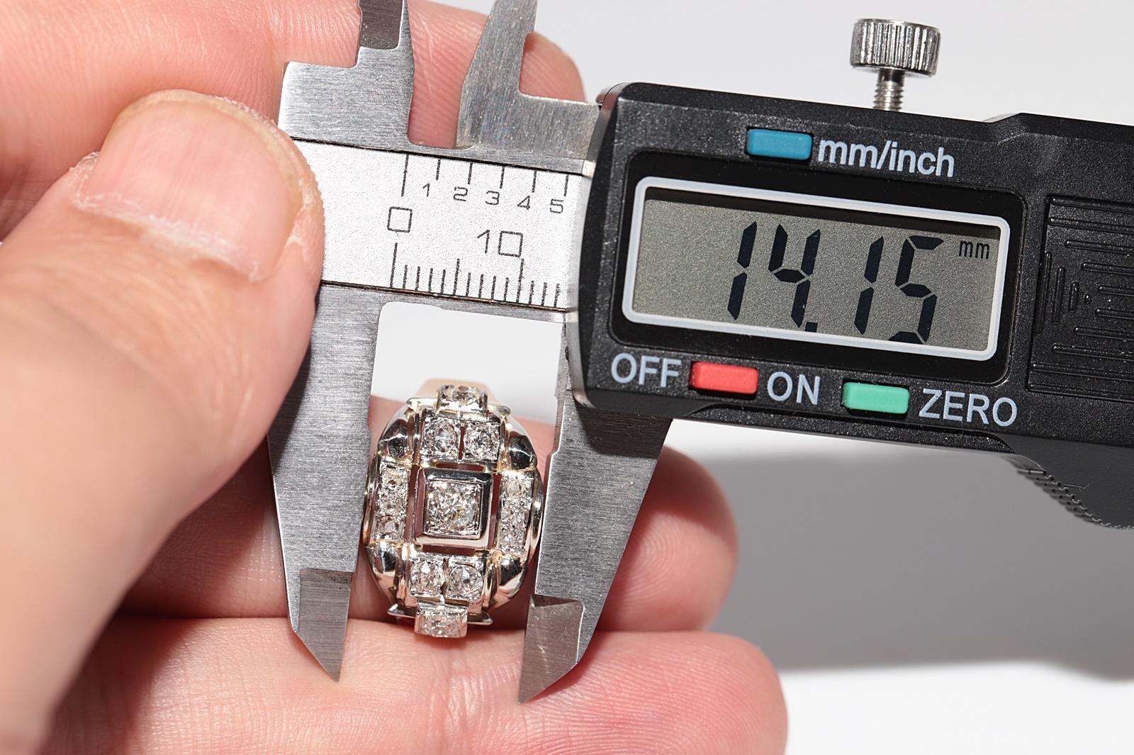 Bague ancienne en or 18 carats décorée à la main de diamants taille ancienne, datant des années 1900 en vente 10