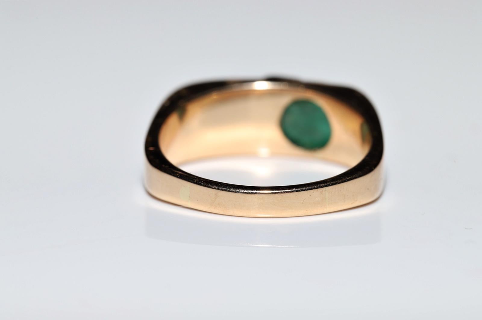 Antico anello decorato con diamanti naturali e smeraldi cabochon in oro 18 carati del 1900 CIRCA in vendita 4